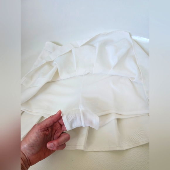 White Pleated Sport Skirt - Picture 4 of 9